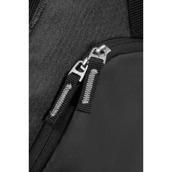 American Tourister сак Road Quest 79 см - черен American Tourister сак Road Quest 79 см - черен