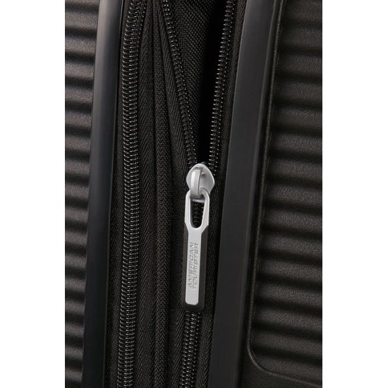 American Tourister куфар Soundbox 67 см - черен